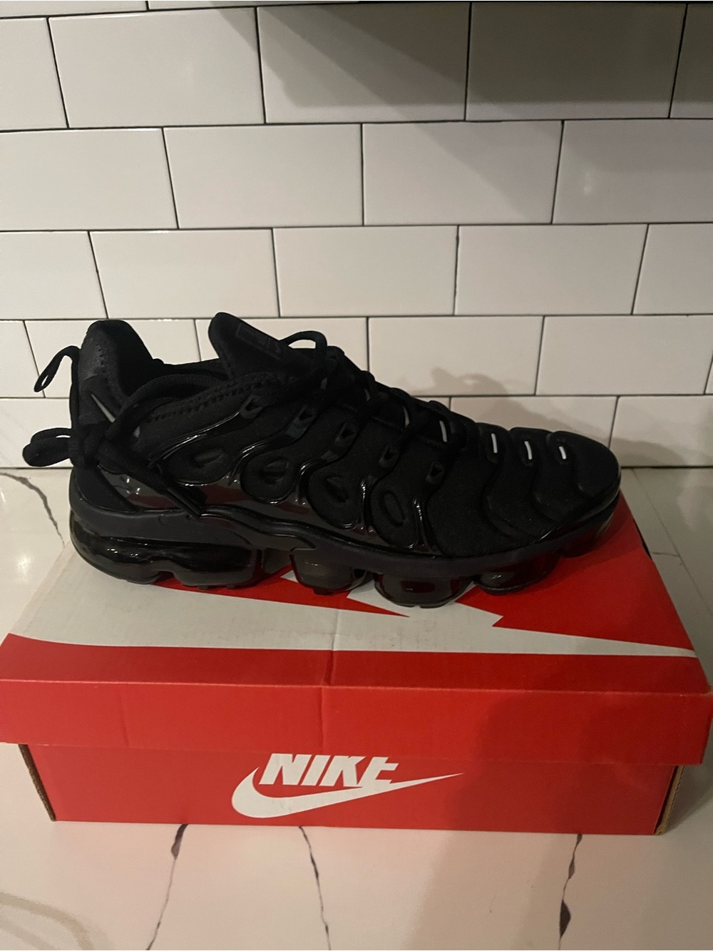 Mens Vapor Max Plus Size 9.
